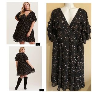 Torrid Size 2 Chiffon Floral Wrap Dress